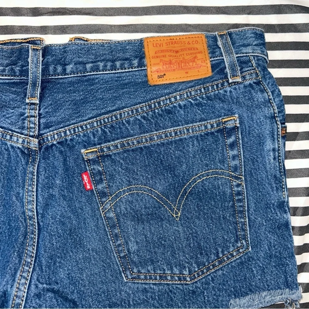 Levis these levi